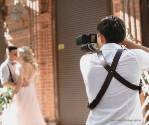 West Palm Beach Wedding Photographer, how to hire a wedding photographer, questions to ask before you hire a wedding photographer near West Palm Beach Florida, country club wedding, bride, groom, photographer, Southern Florida Wedding